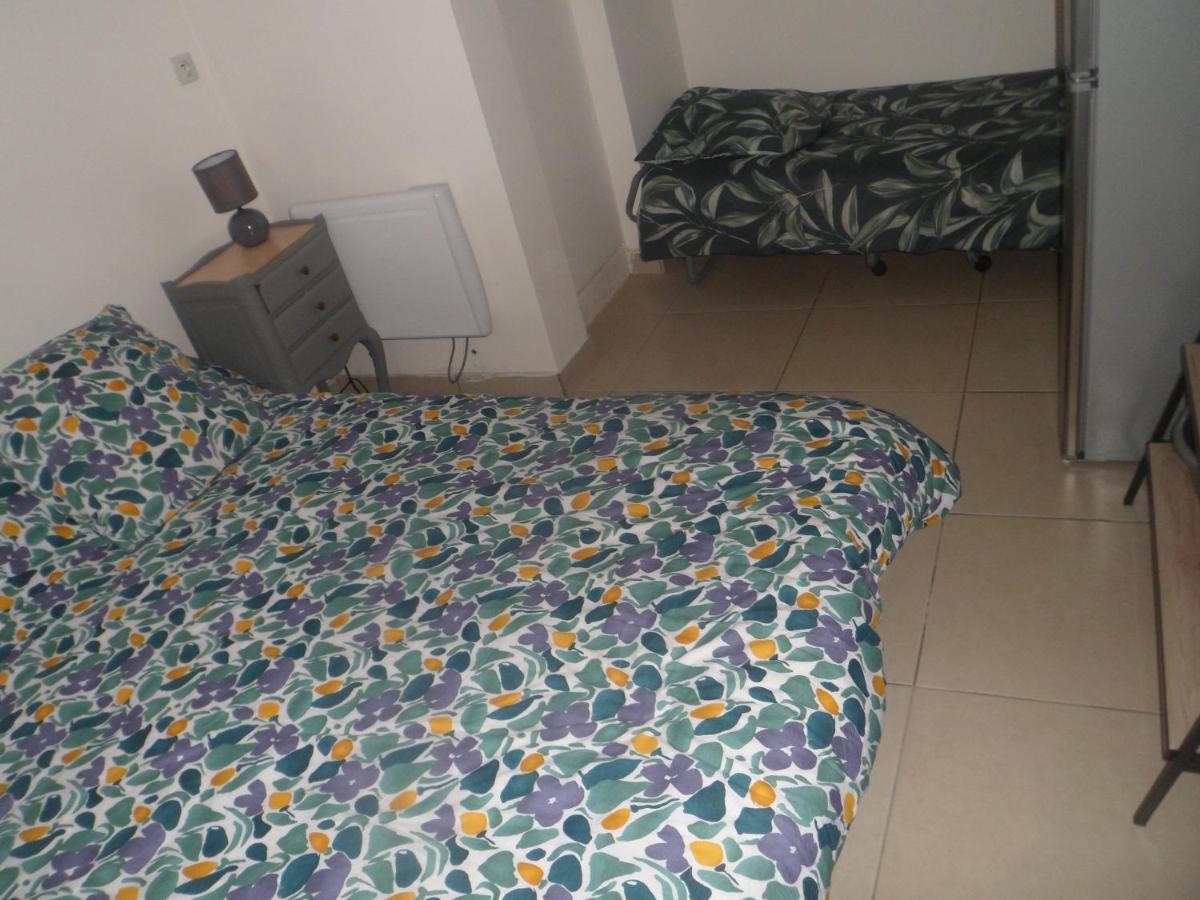 Siros Apartment Iron Bagian luar foto